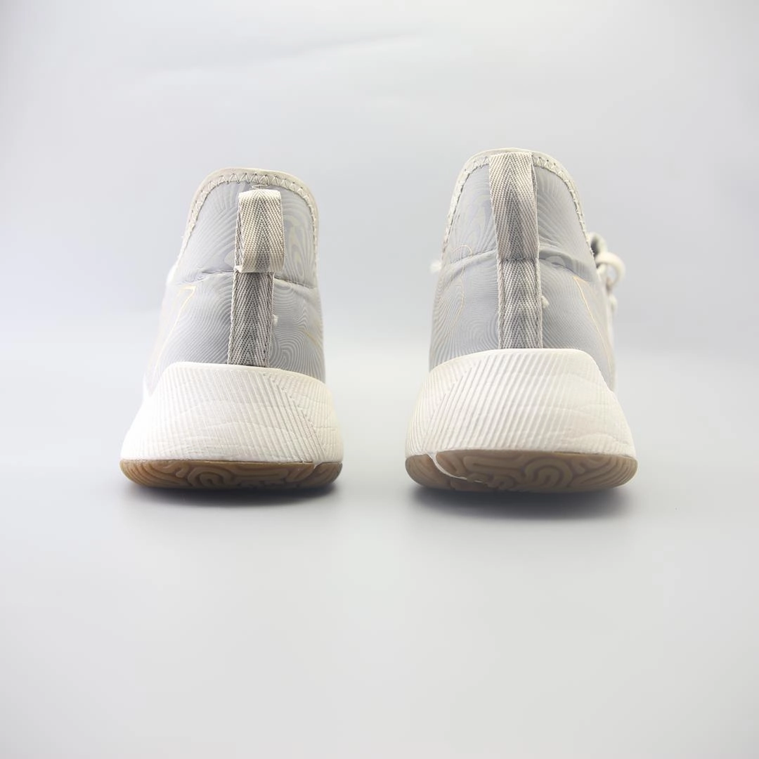 NEW BALANCE FUELCELL 100 retro New Balance shoe shots