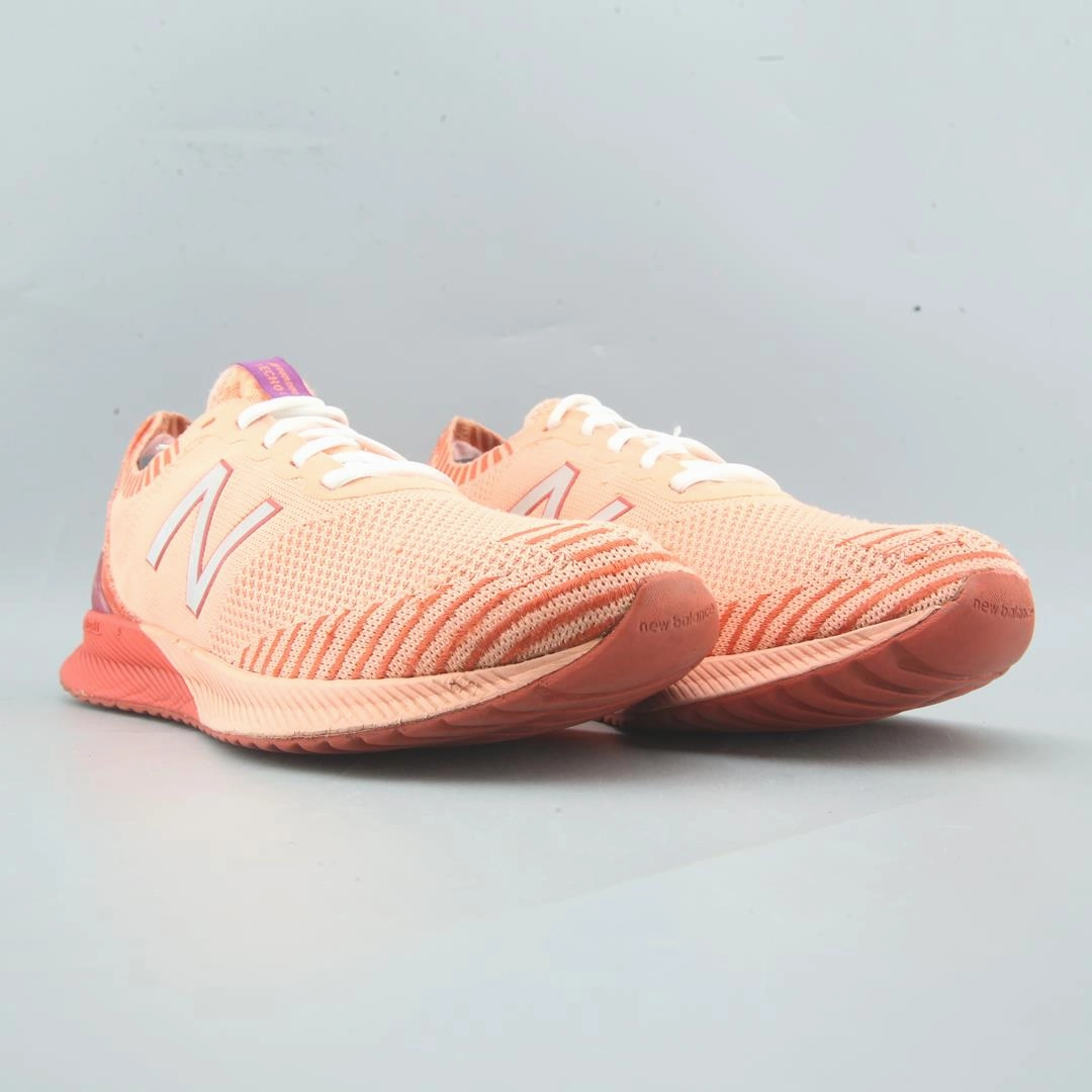 NEW BALANCE FUELCELL ECHO New Balance trainer visuals