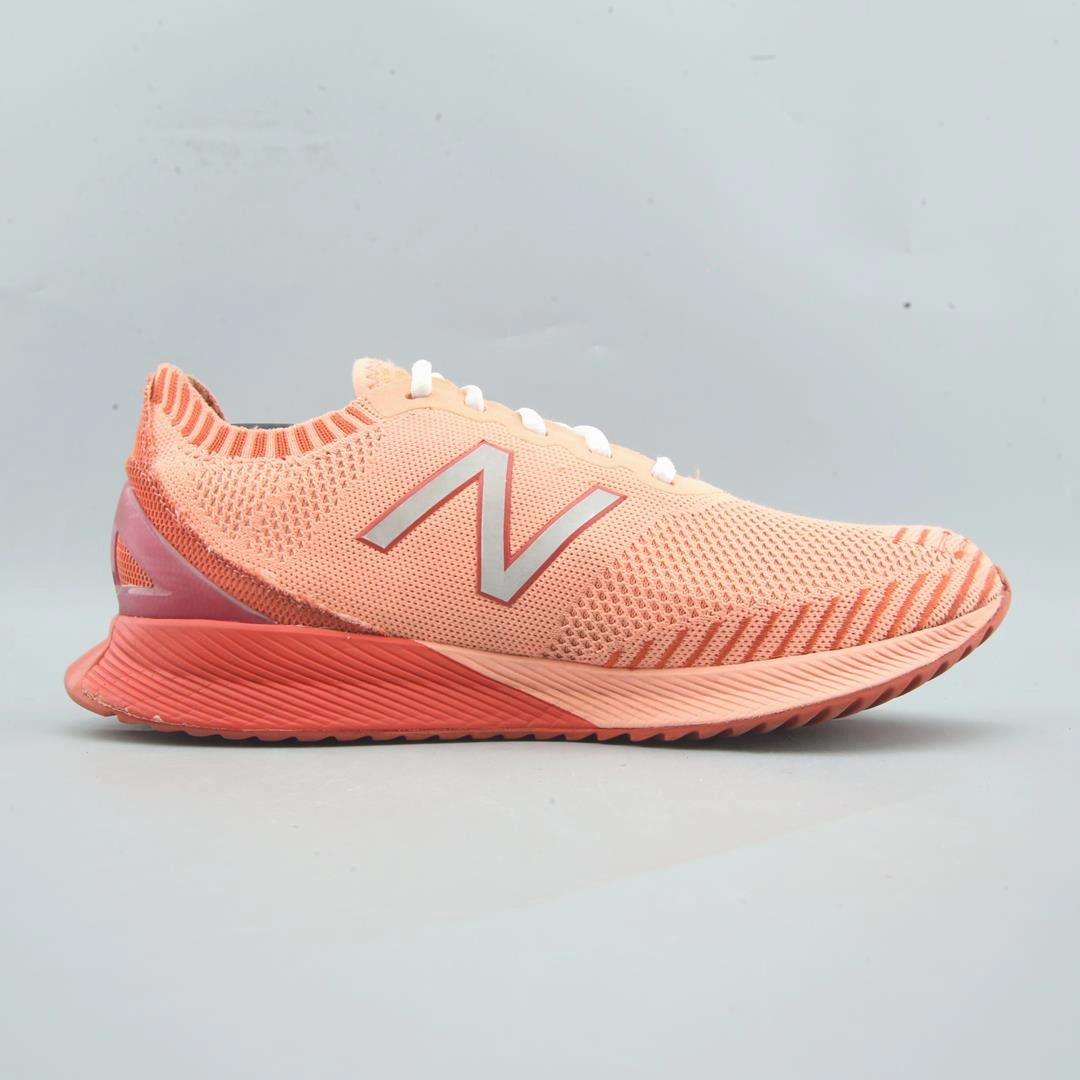 NEW BALANCE FUELCELL ECHO New Balance trainer visuals