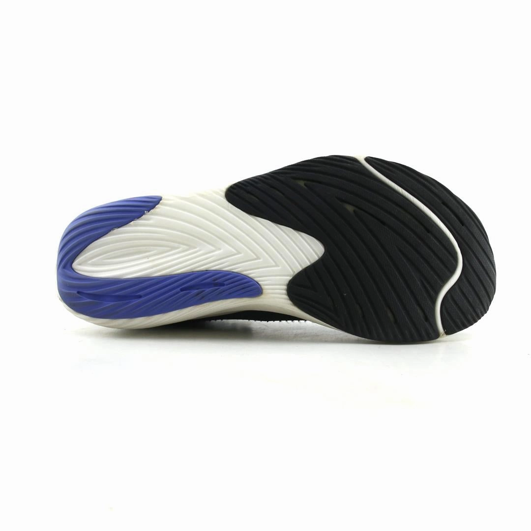 NEW BALANCE FUELCELL REBEL V3 New Balance trainer visuals