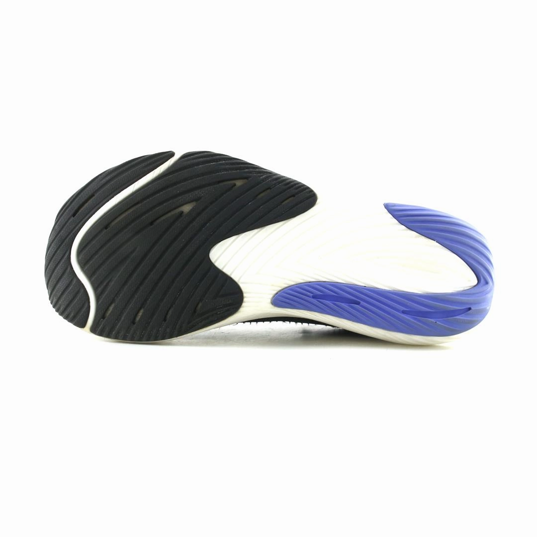NEW BALANCE FUELCELL REBEL V3 New Balance trainer visuals