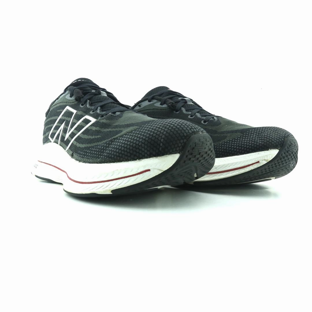 NEW BALANCE FUELCELL WALKER ELITE New Balance casual shoe looks