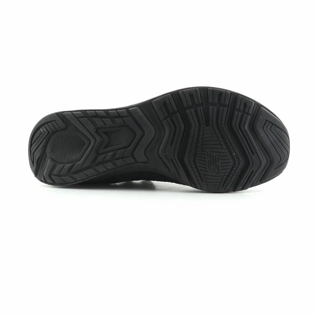 NEW BALANCE FUELCORE COAST V1 New Balance casual shoe looks