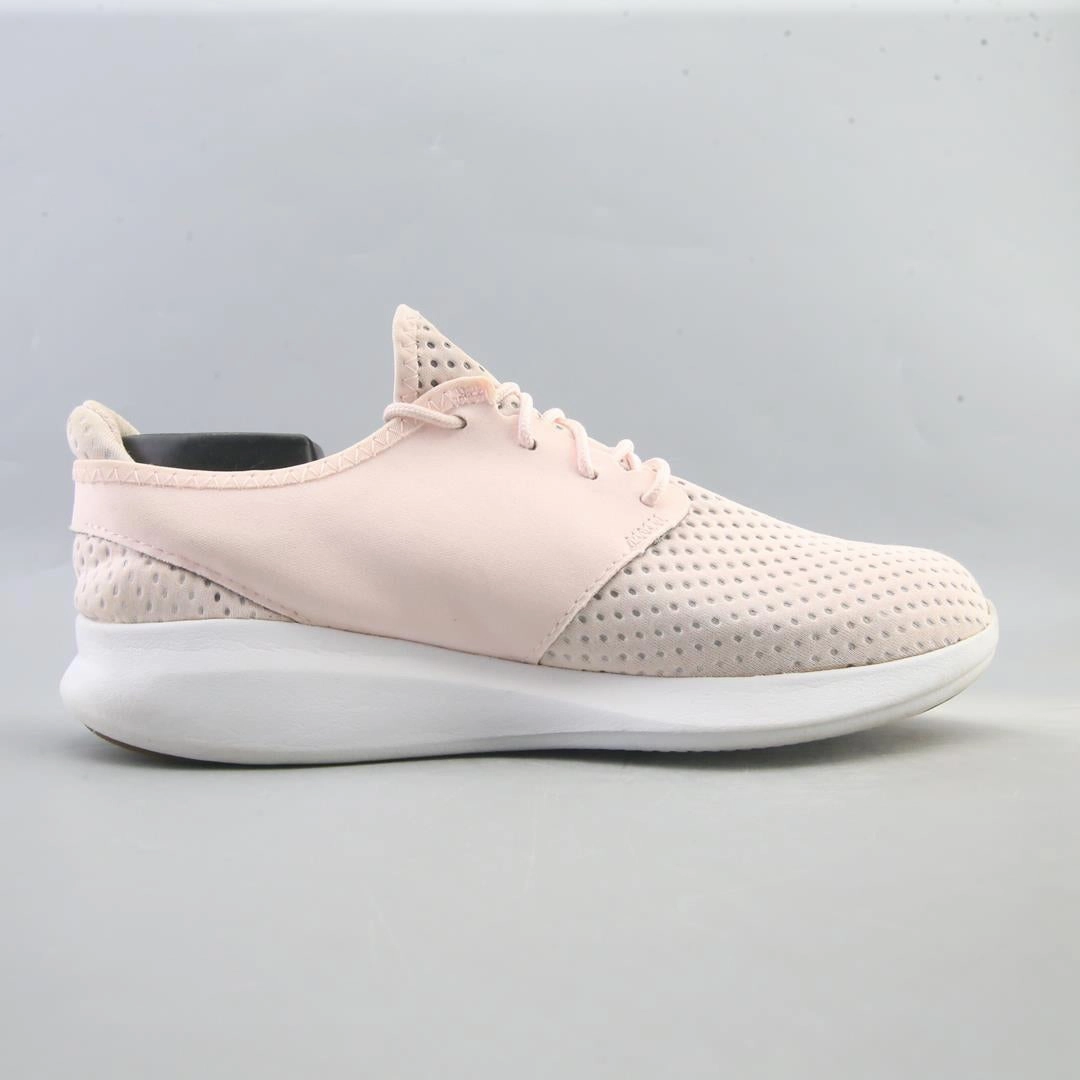 NEW BALANCE FUELCORE COAST V3 retro New Balance shoe shots
