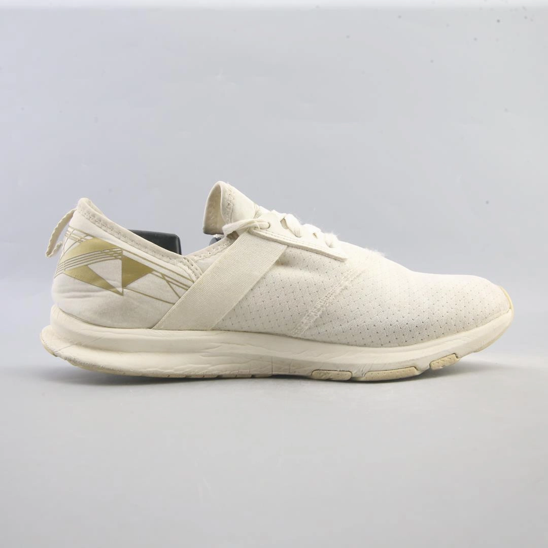 NEW BALANCE FUELCORE NERGIZE V1 retro New Balance shoe shots