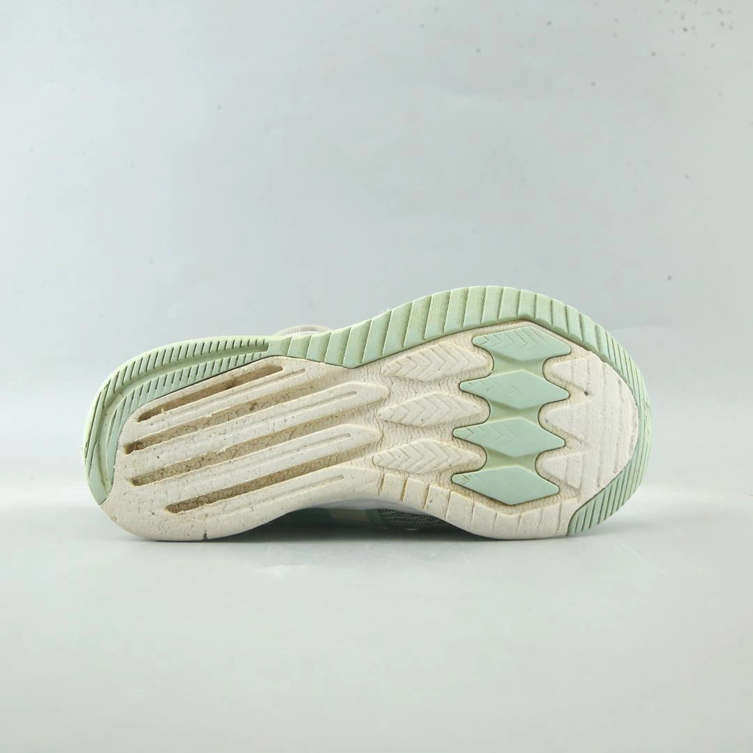 NEW BALANCE FUELCORE REVEAL V3 BOA New Balance casual shoe looks