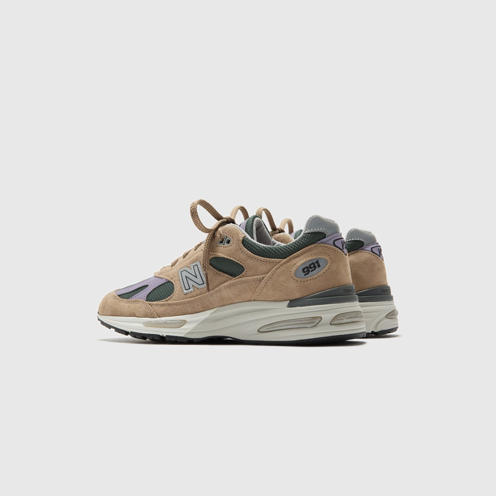 New Balance Made in UK 991v2 - Cement Nike Air Force 1 edition