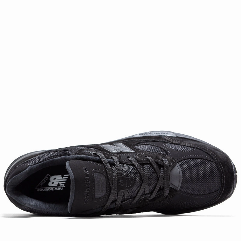 New Balance Made in USA 992 - Black New Balance versatile casual sneakers