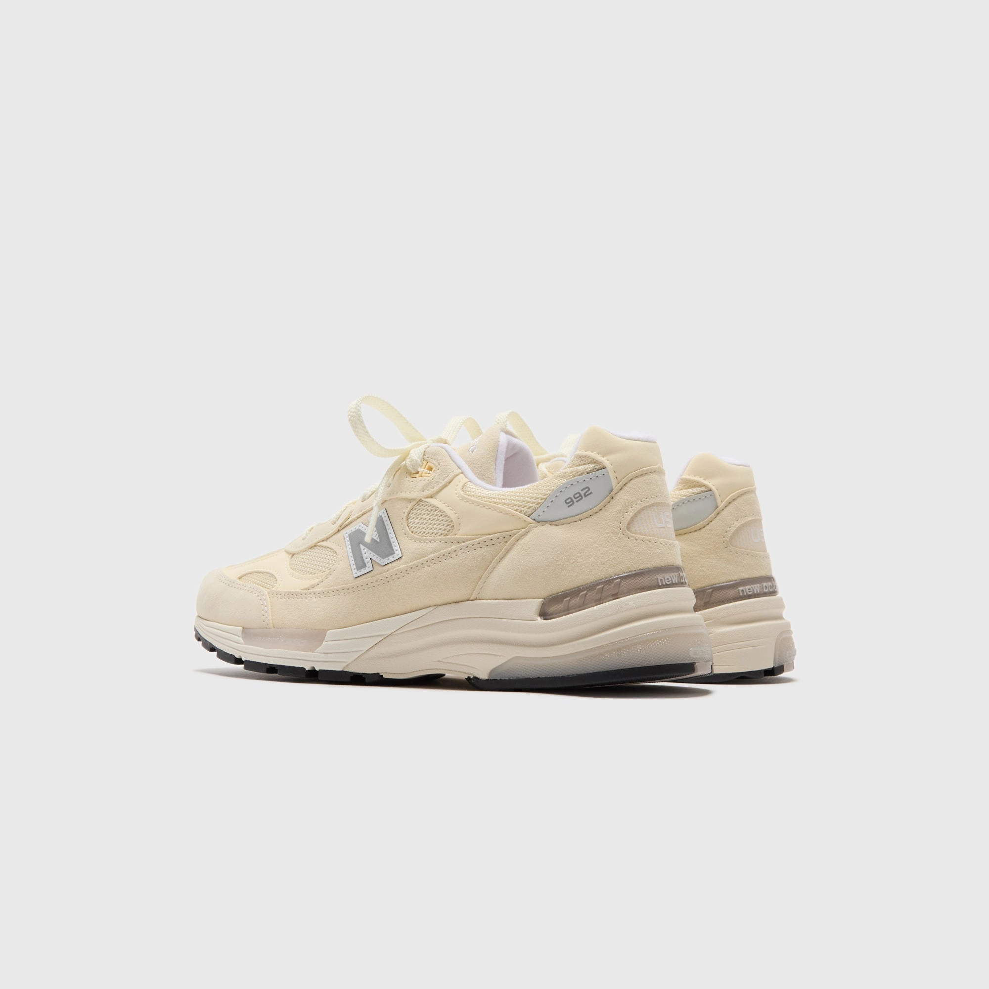 New Balance Made in USA 992 - Calcium / Raw Cashew Nike Air Force 1 edition