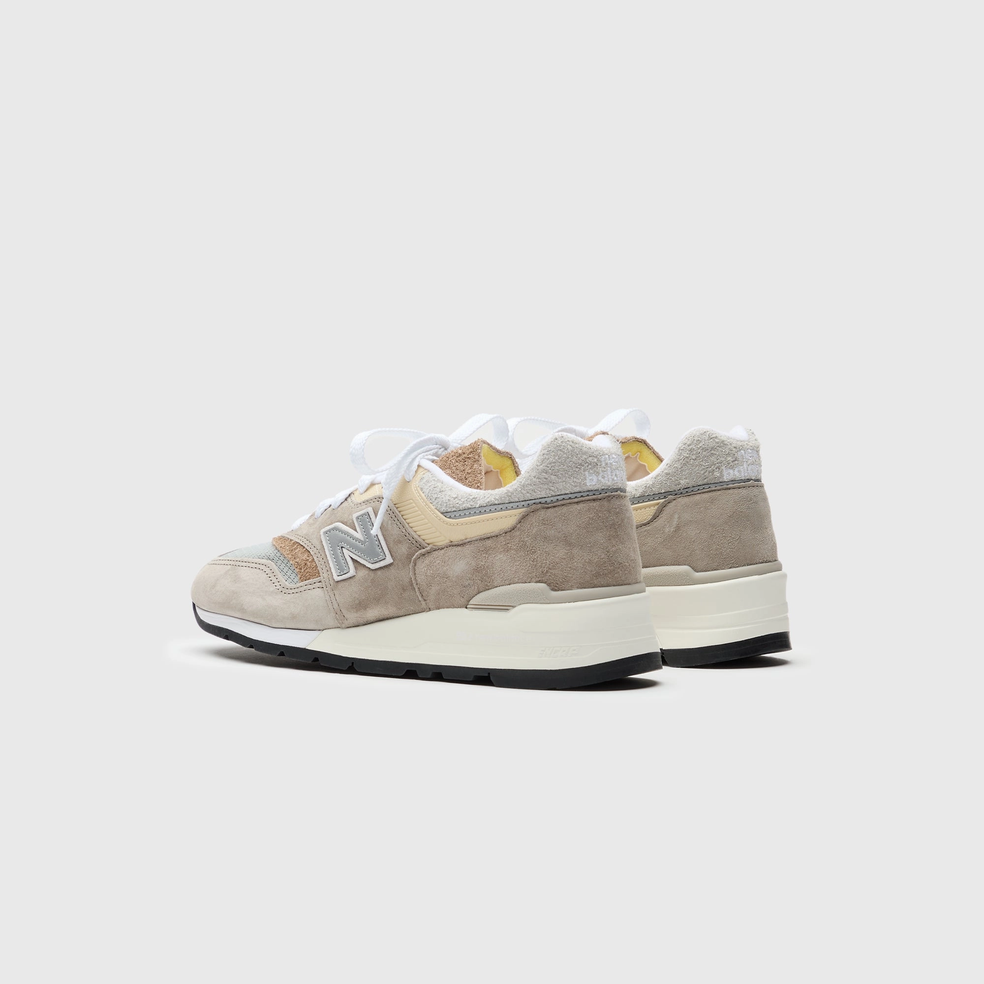 New Balance Made in USA 997 - Light Mushroom / Mirage Gray Nike Air Force 1 edition