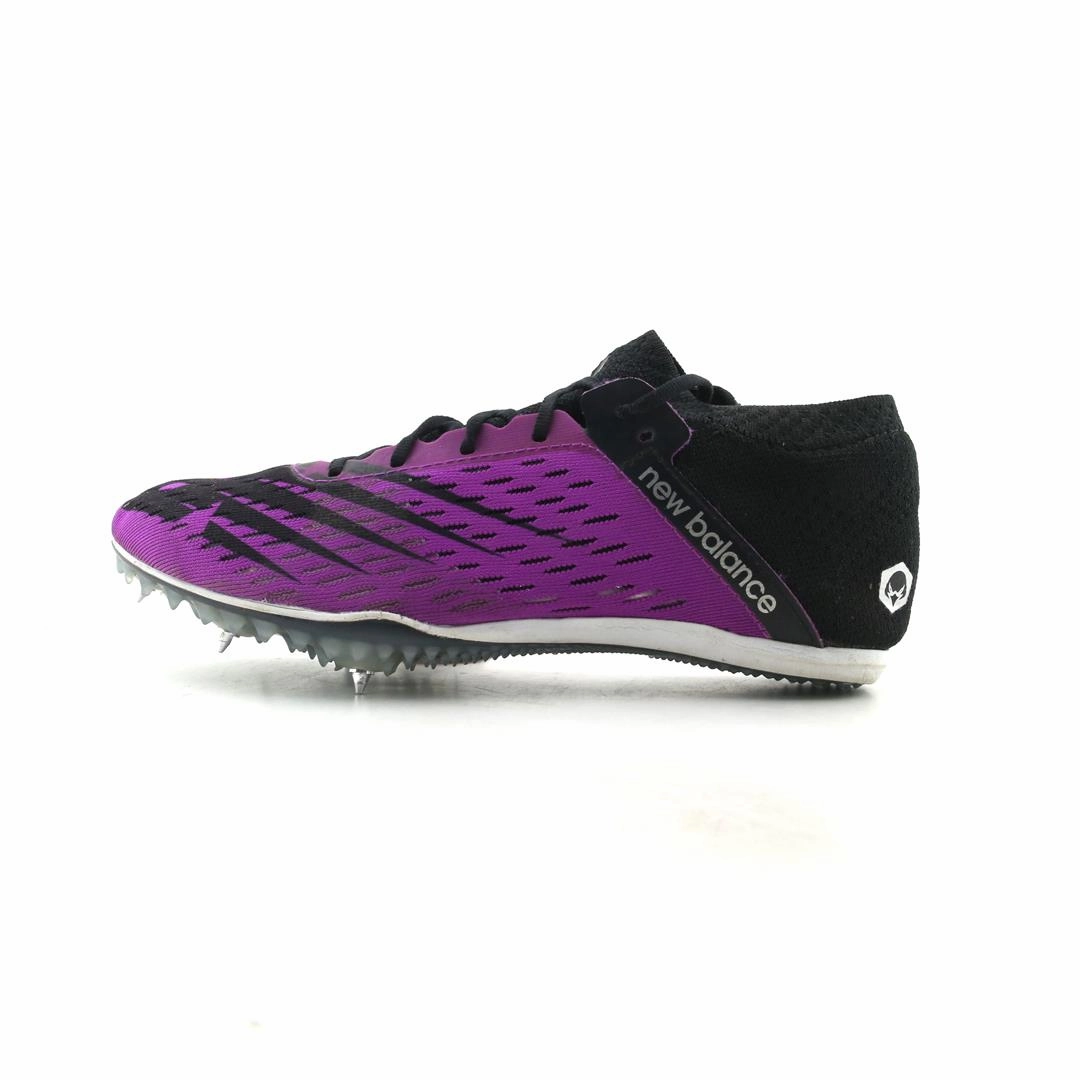 NEW BALANCE MD800 V6 New Balance athletic performance footwear