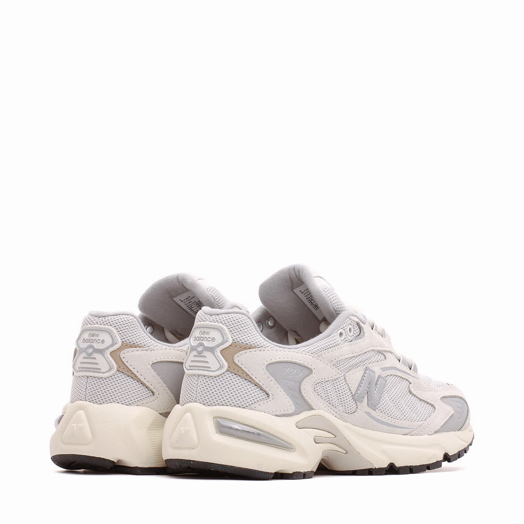 New Balance Men 725v1 Sea Salt ML725UF classic New Balance pictures