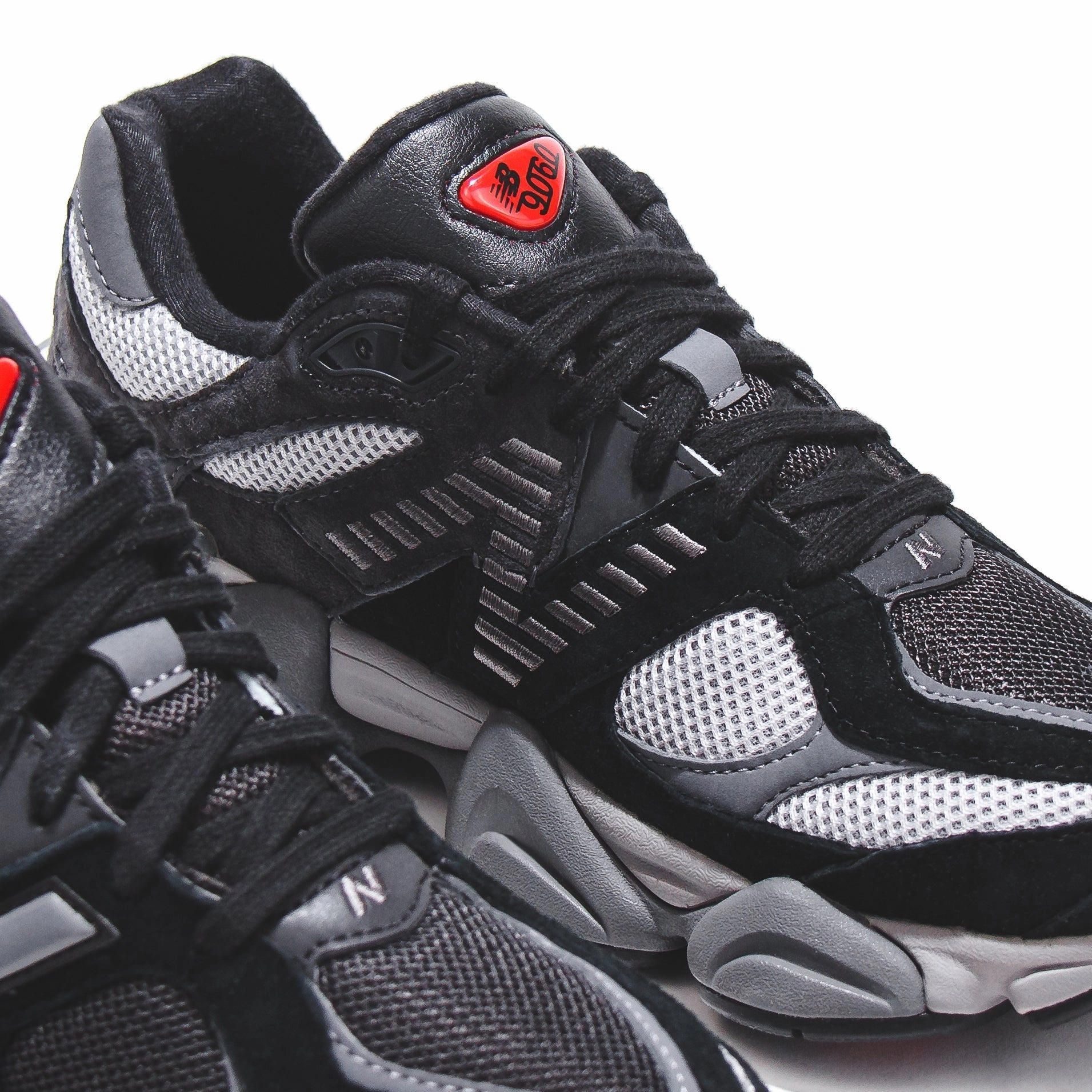 New Balance Men 9060 Black Core U9060BLK classic New Balance pictures