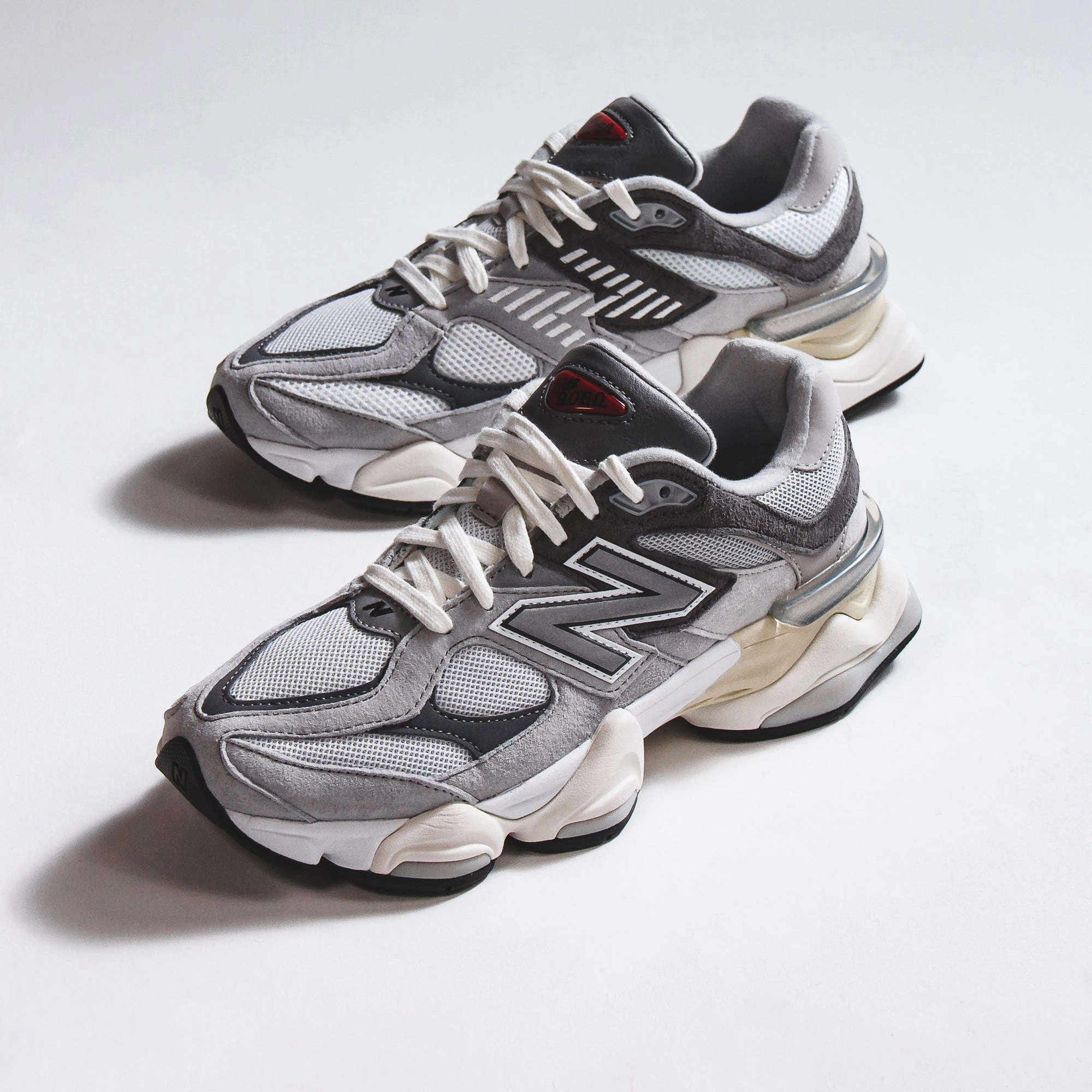 New Balance Men 9060 Core Rain Cloud U9060GRY classic New Balance pictures