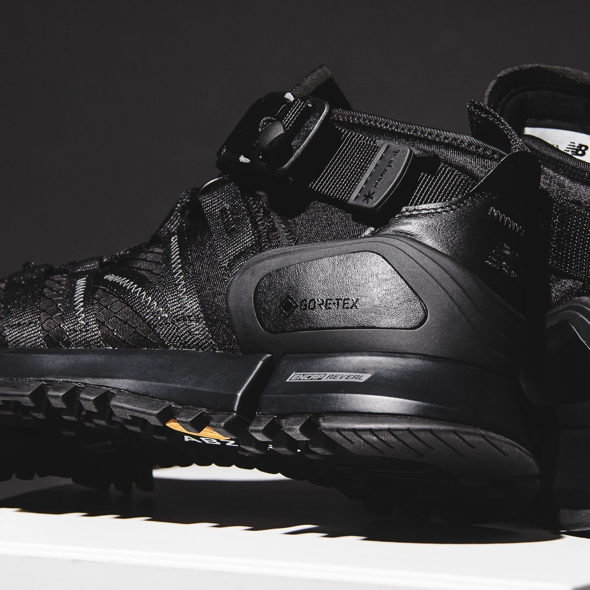 New Balance Men Tokyo Design R-C4 x Snow Peak Japan Gore-Tex Black Core MSRC4GSA classic New Balance pictures