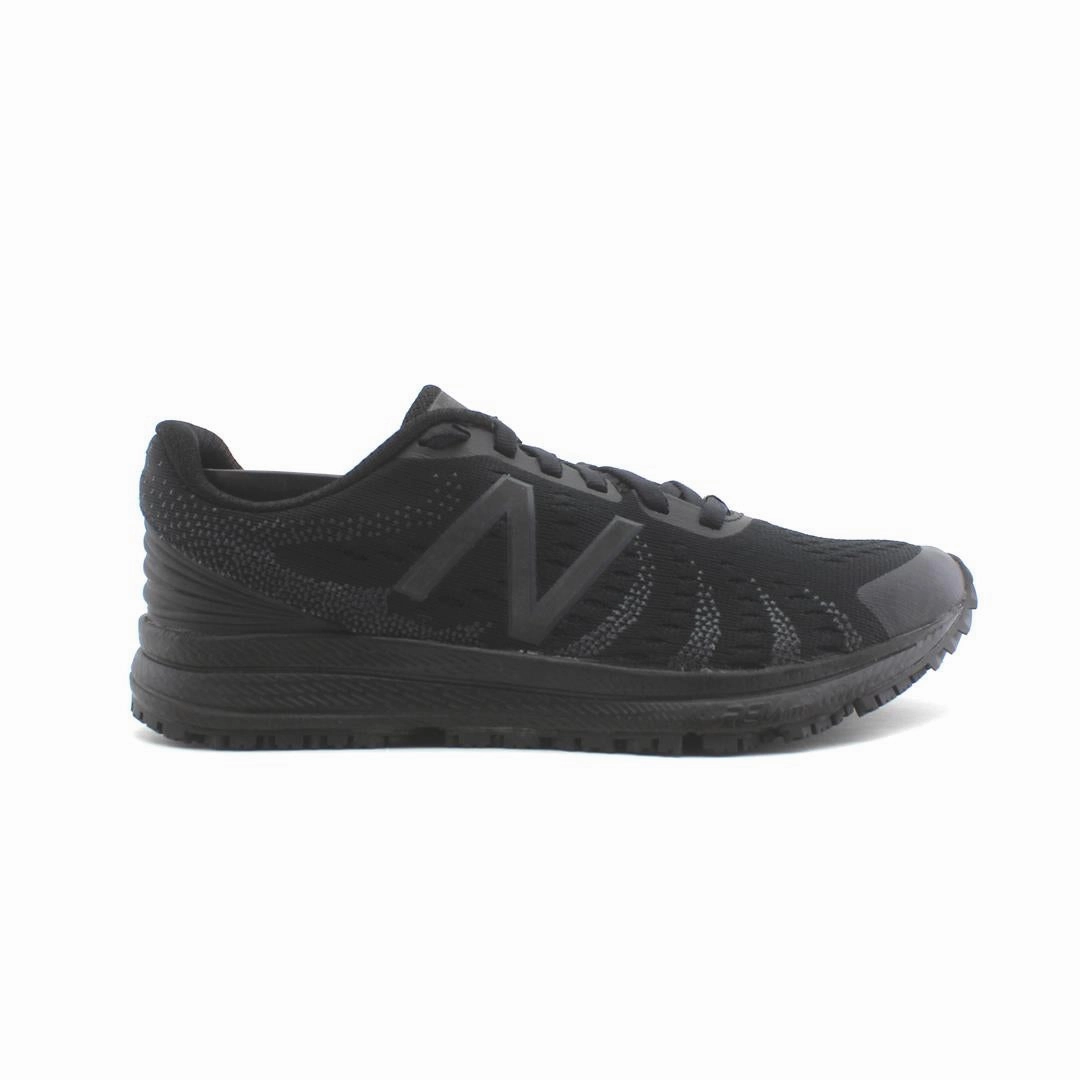 NEW BALANCE RUSH V3 retro New Balance shoe shots