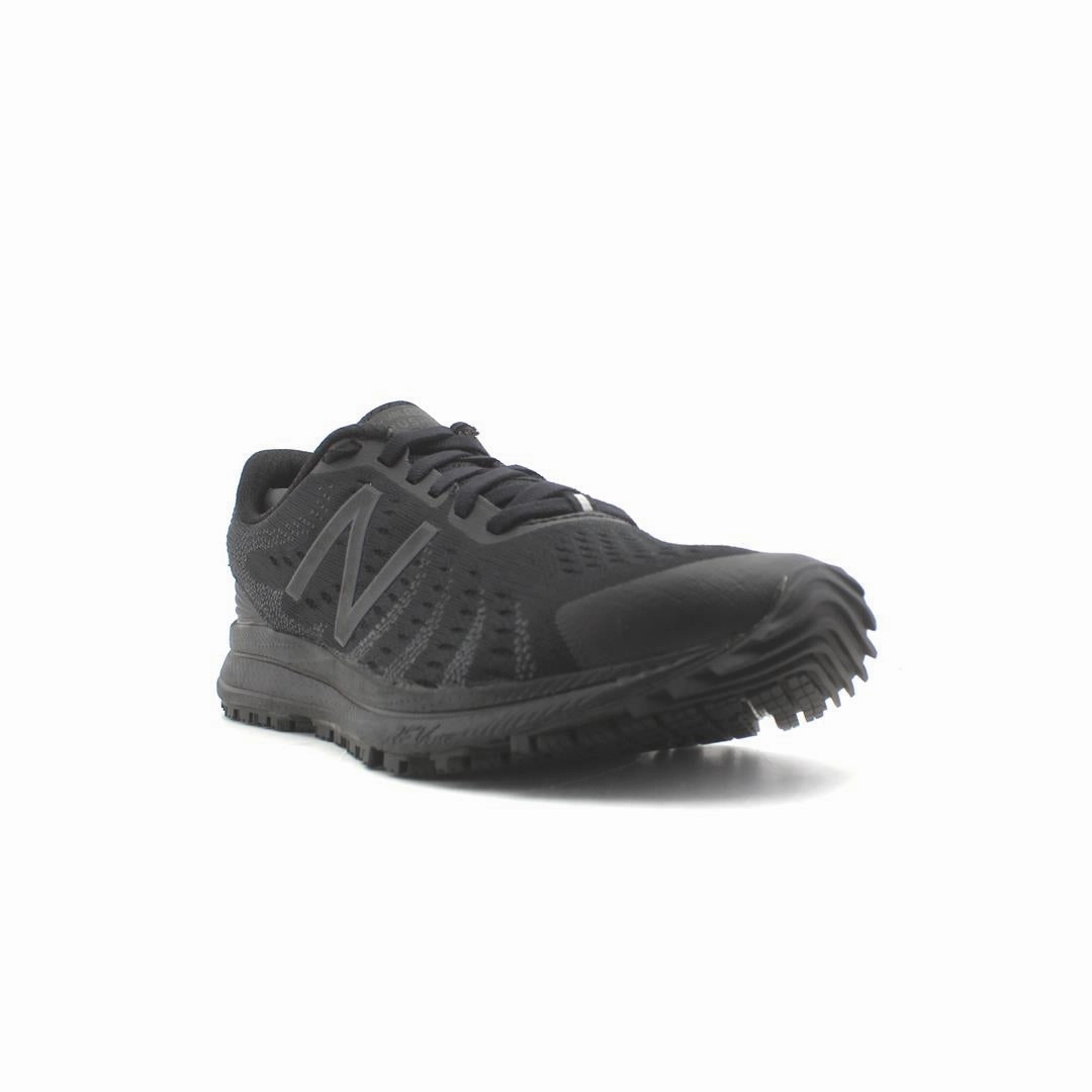 NEW BALANCE RUSH V3 retro New Balance shoe shots