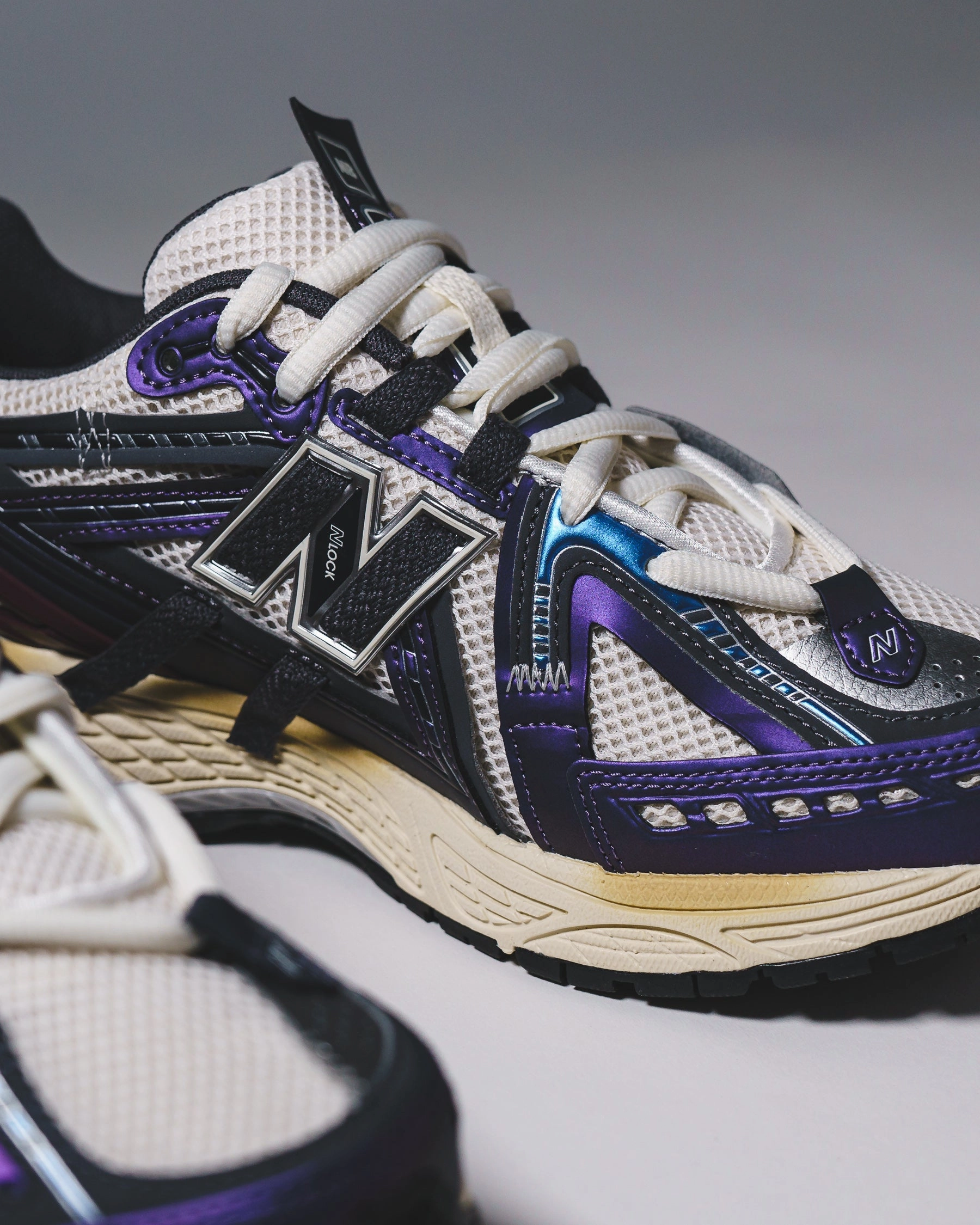 New Balance Unisex 1906A Inkwell U1906ANB classic New Balance pictures