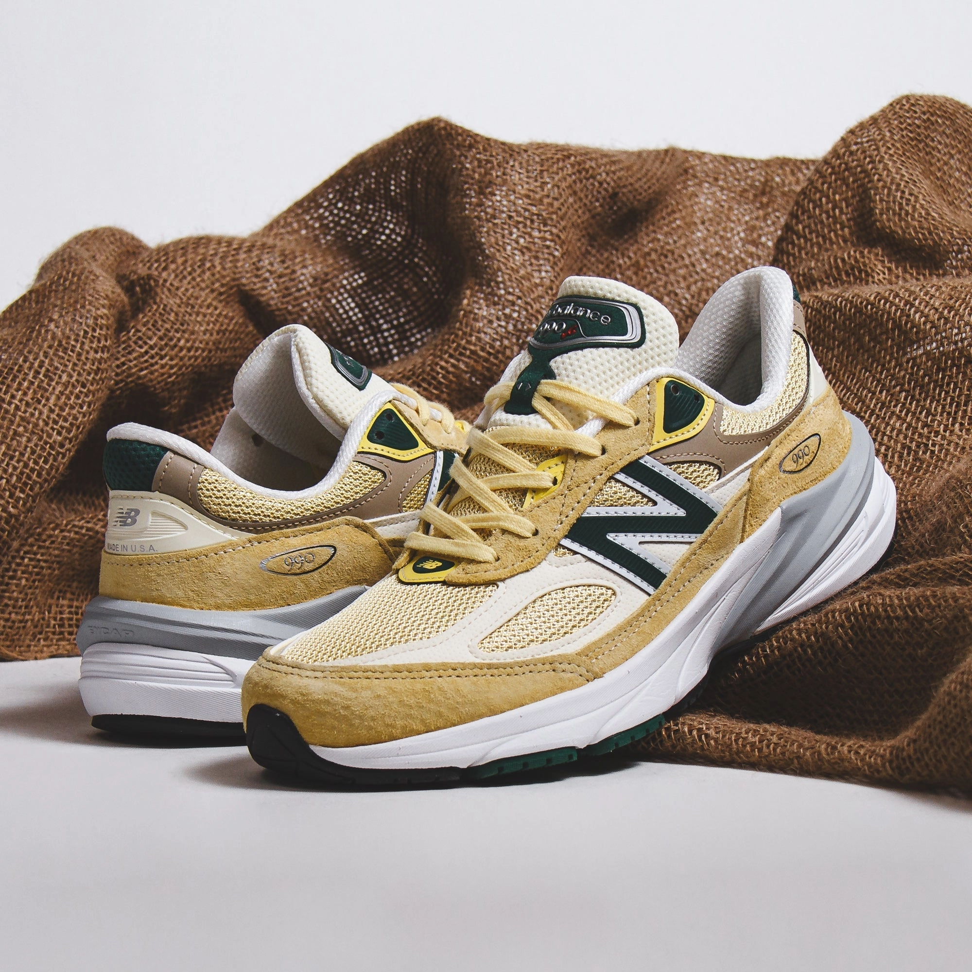 New Balance Unisex 990v6 Sulphur Made In USA U990TE6 classic New Balance pictures