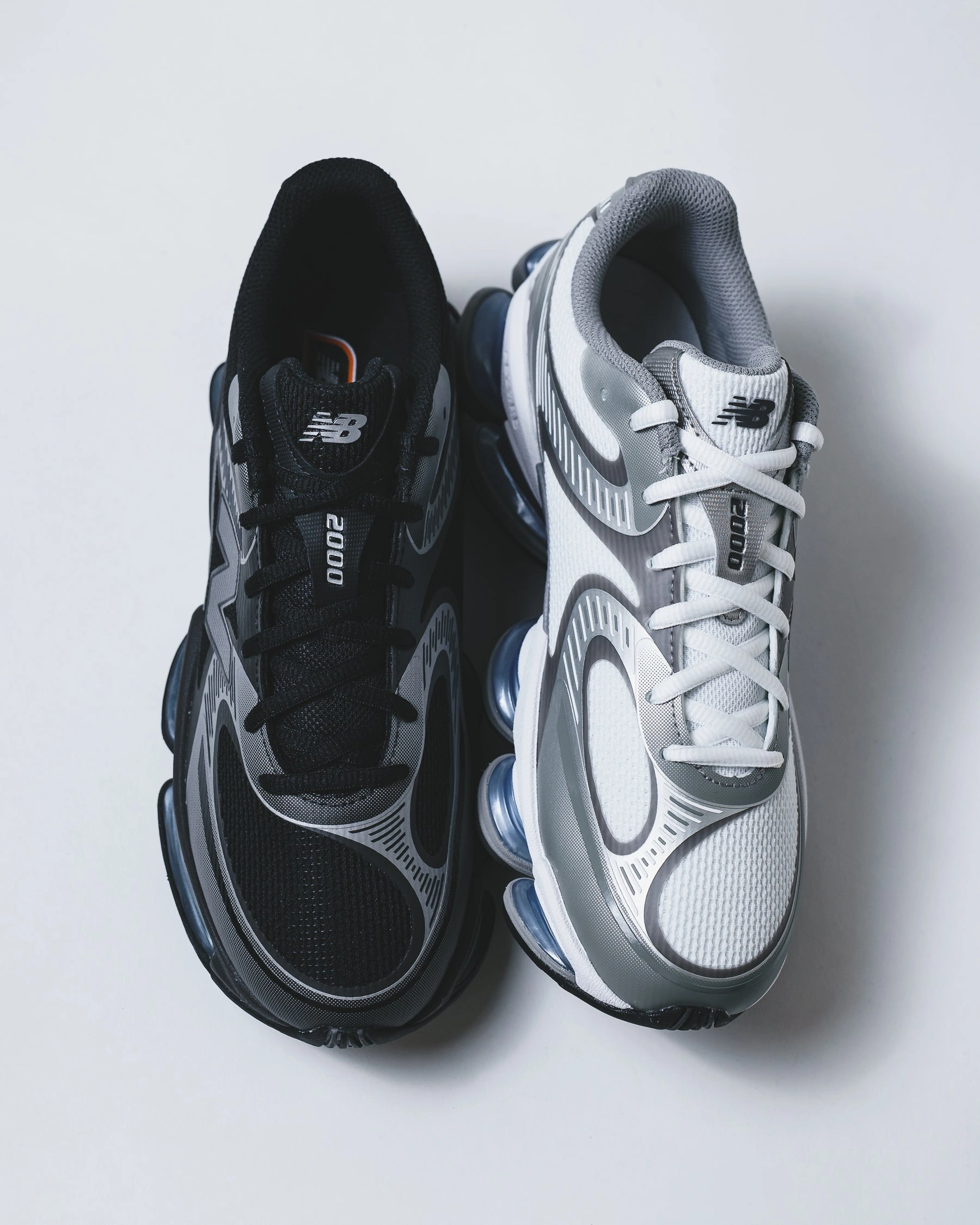 New Balance Unisex Abzorb 2000 Black Dark Silver Metallic U2000EA classic New Balance pictures