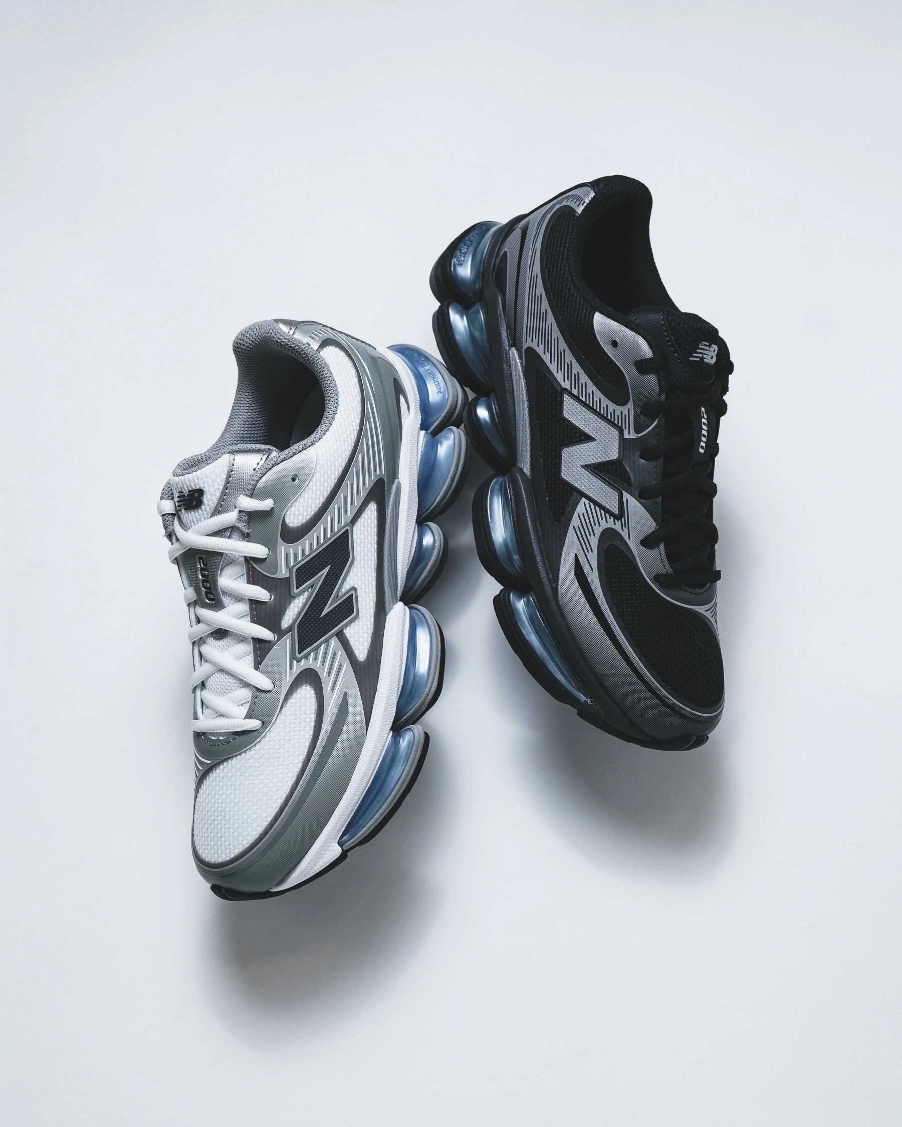 New Balance Unisex Abzorb 2000 White Silver Metallic U2000AA classic New Balance pictures