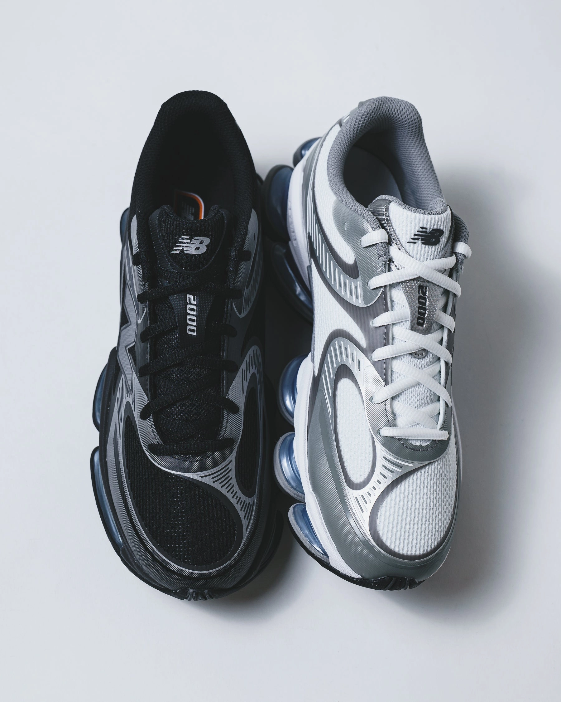 New Balance Unisex Abzorb 2000 White Silver Metallic U2000AA classic New Balance pictures