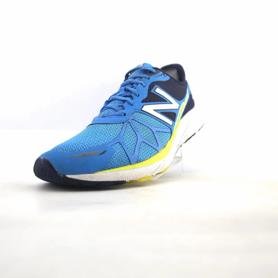 NEW BALANCE VAZEE PACE retro New Balance shoe shots
