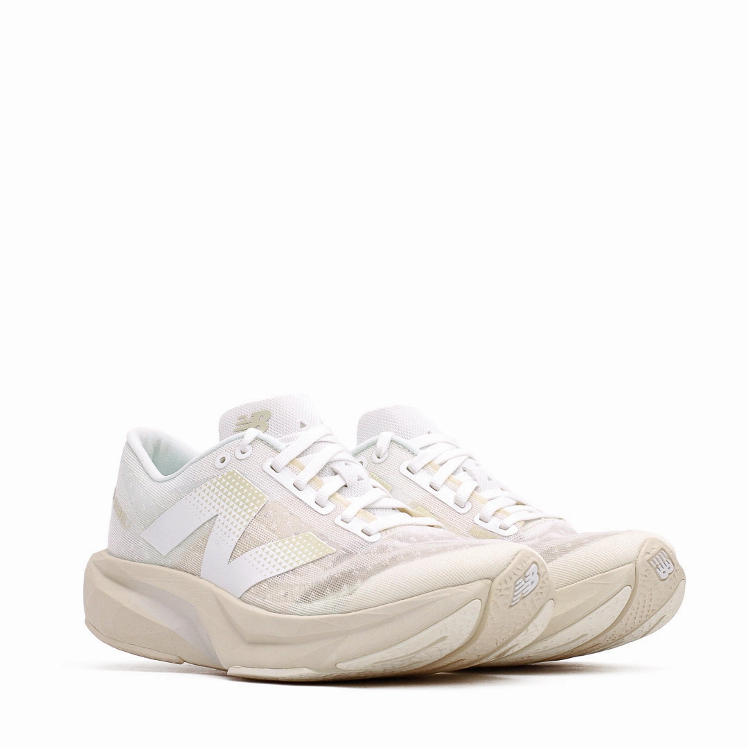 New Balance Women FuelCell Rebel v4 White WFCXLJ4 classic New Balance pictures