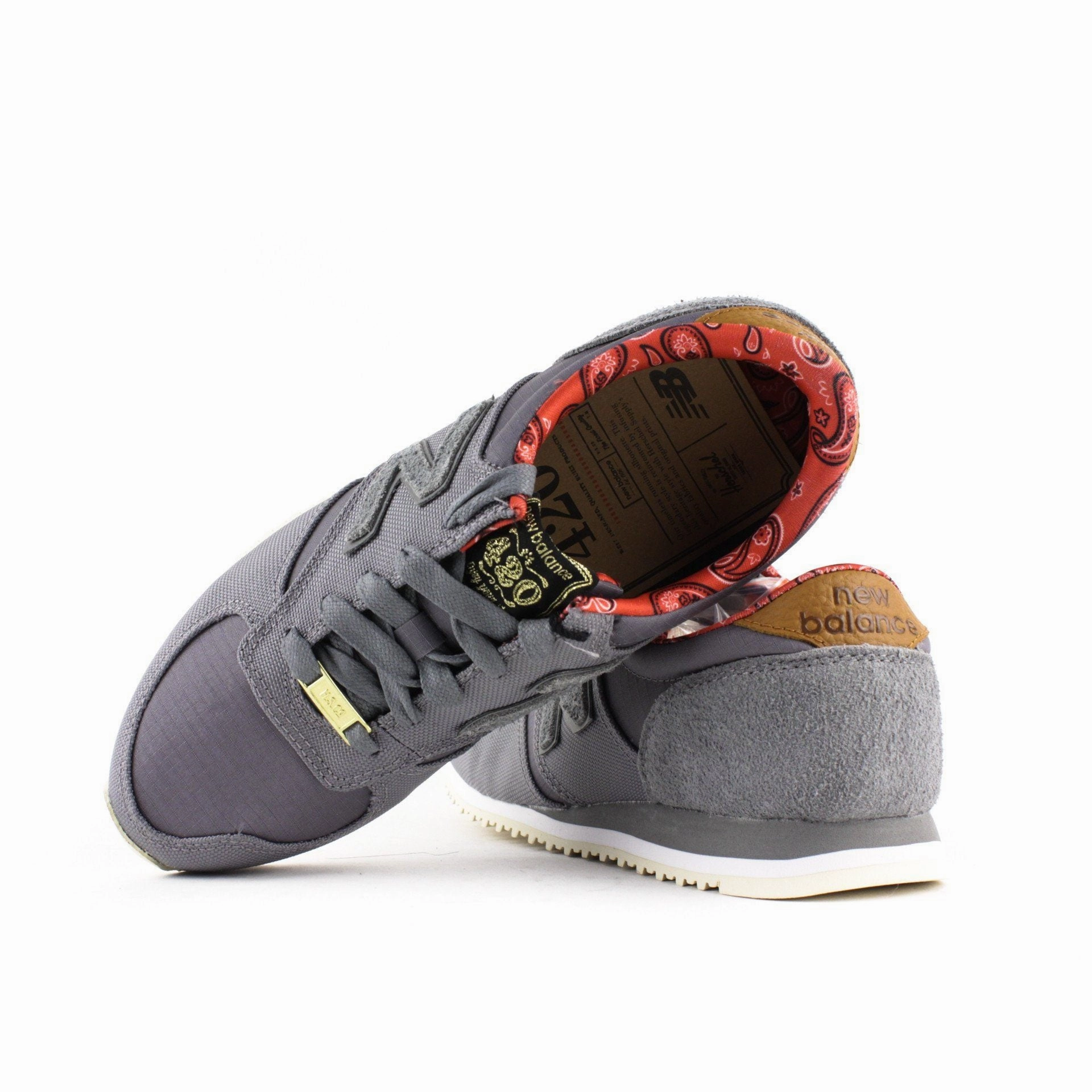 NEW BALANCE x HERSCHEL SUPPLY CO GREY U420HSG *** classic New Balance pictures