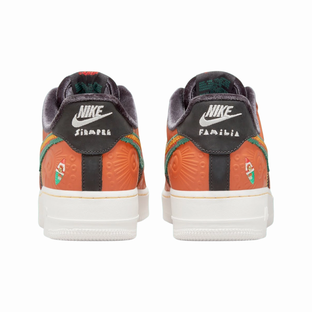 Nike Air Force 1 07 LX Siempre Familia Modern Sneakers