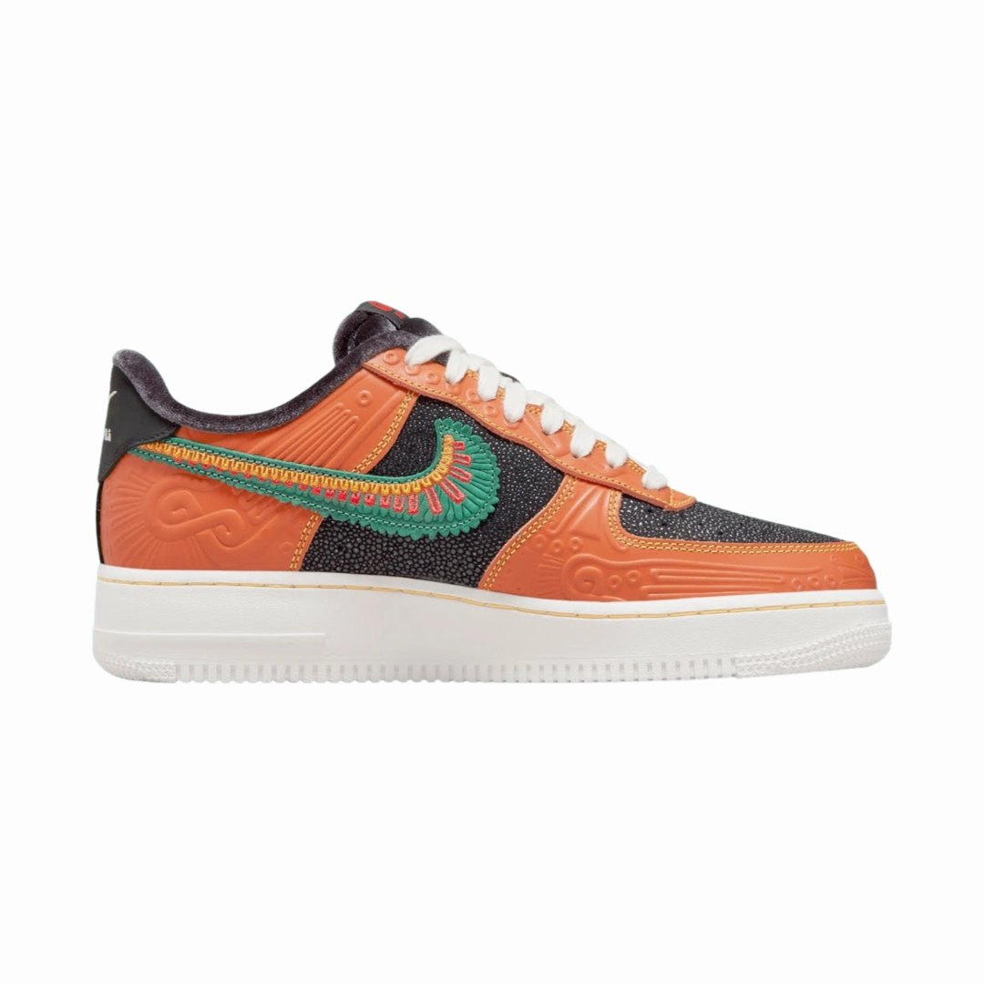 Nike Air Force 1 07 LX Siempre Familia Modern Sneakers