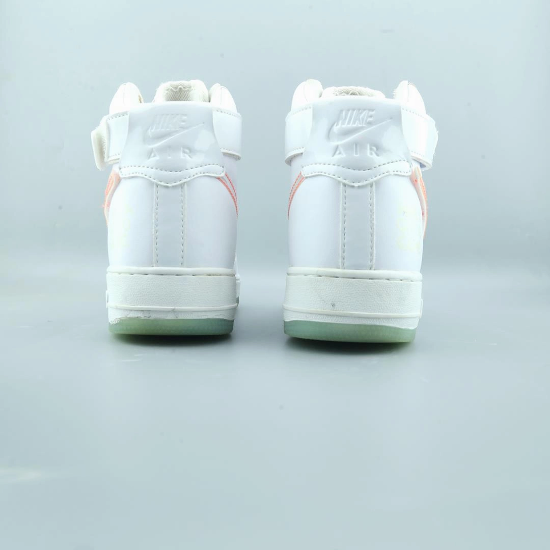 NIKE AIR FORCE 1 HIGH Nike running shoe close-ups