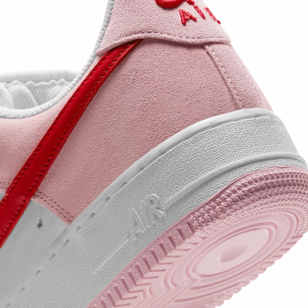 Nike Air Force 1 Low 07 QS Valentines Day Love Letter Tulip Pink University Red White Basketball Shoes