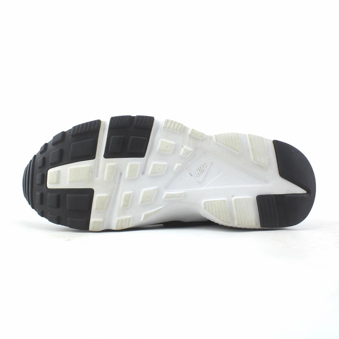NIKE AIR HUARACHE Nike performance shoe shots