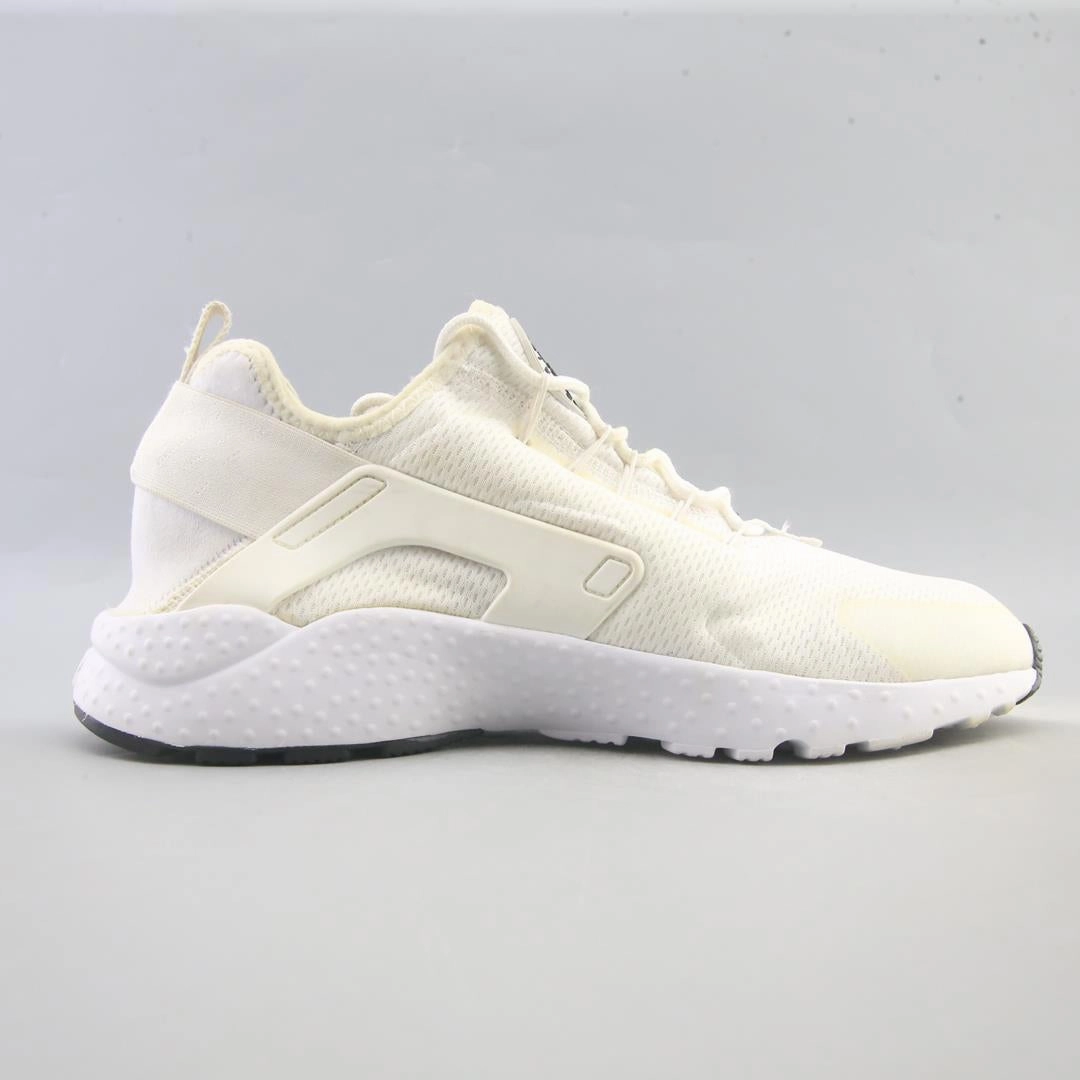 NIKE AIR HUARACHE Nike running shoe close-ups