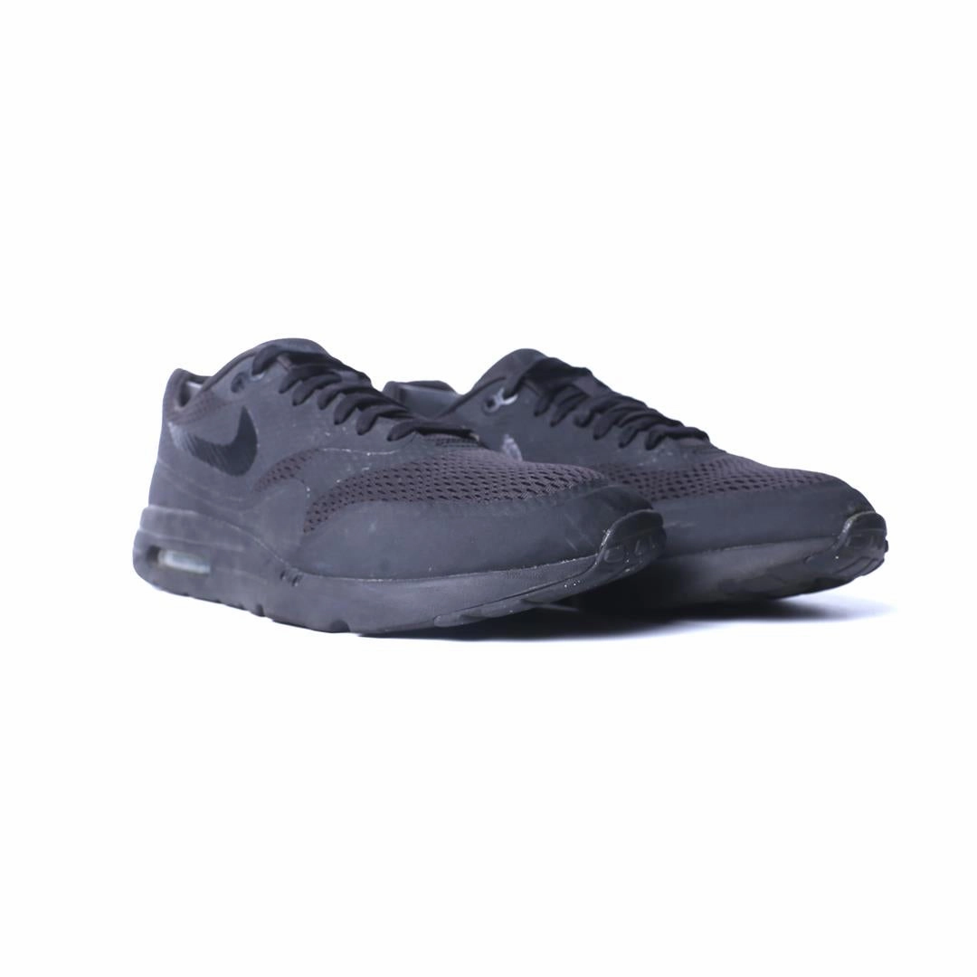 NIKE AIR MAX 1 ULTRA ESSENTIAL Nike casual shoe imagery