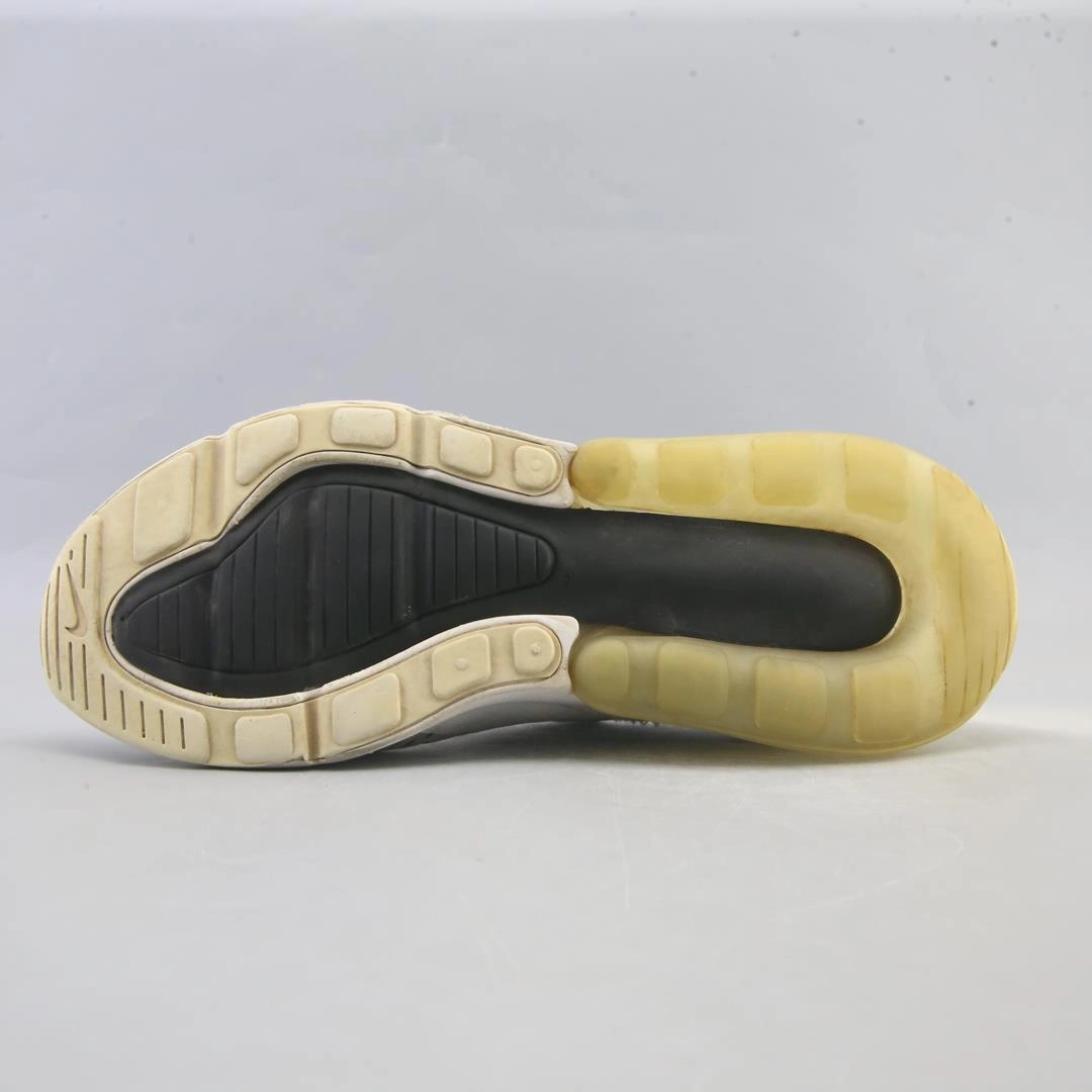 NIKE AIR MAX 270 sleek Nike sneaker angles