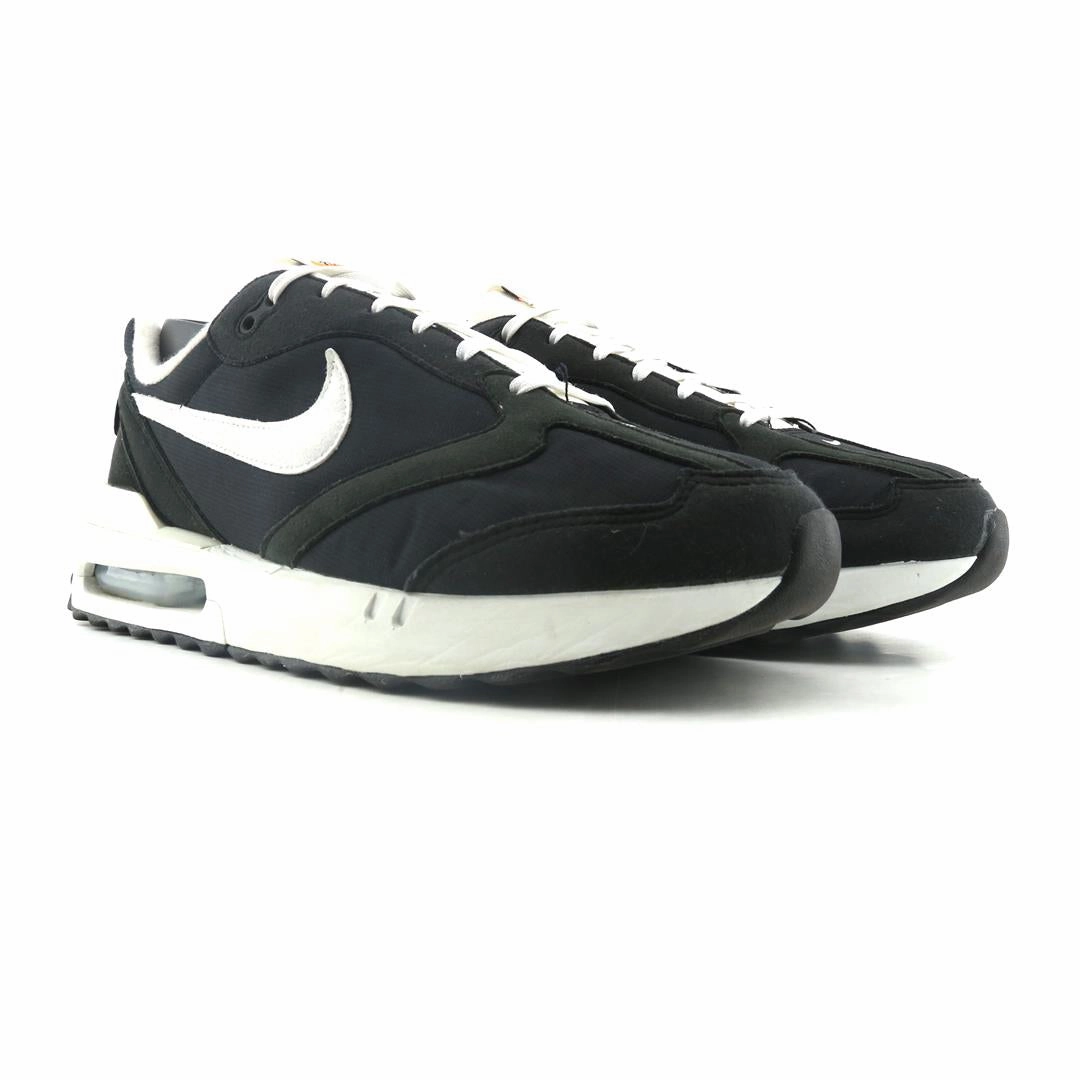 NIKE AIR MAX DAWN classic Nike shoe photos