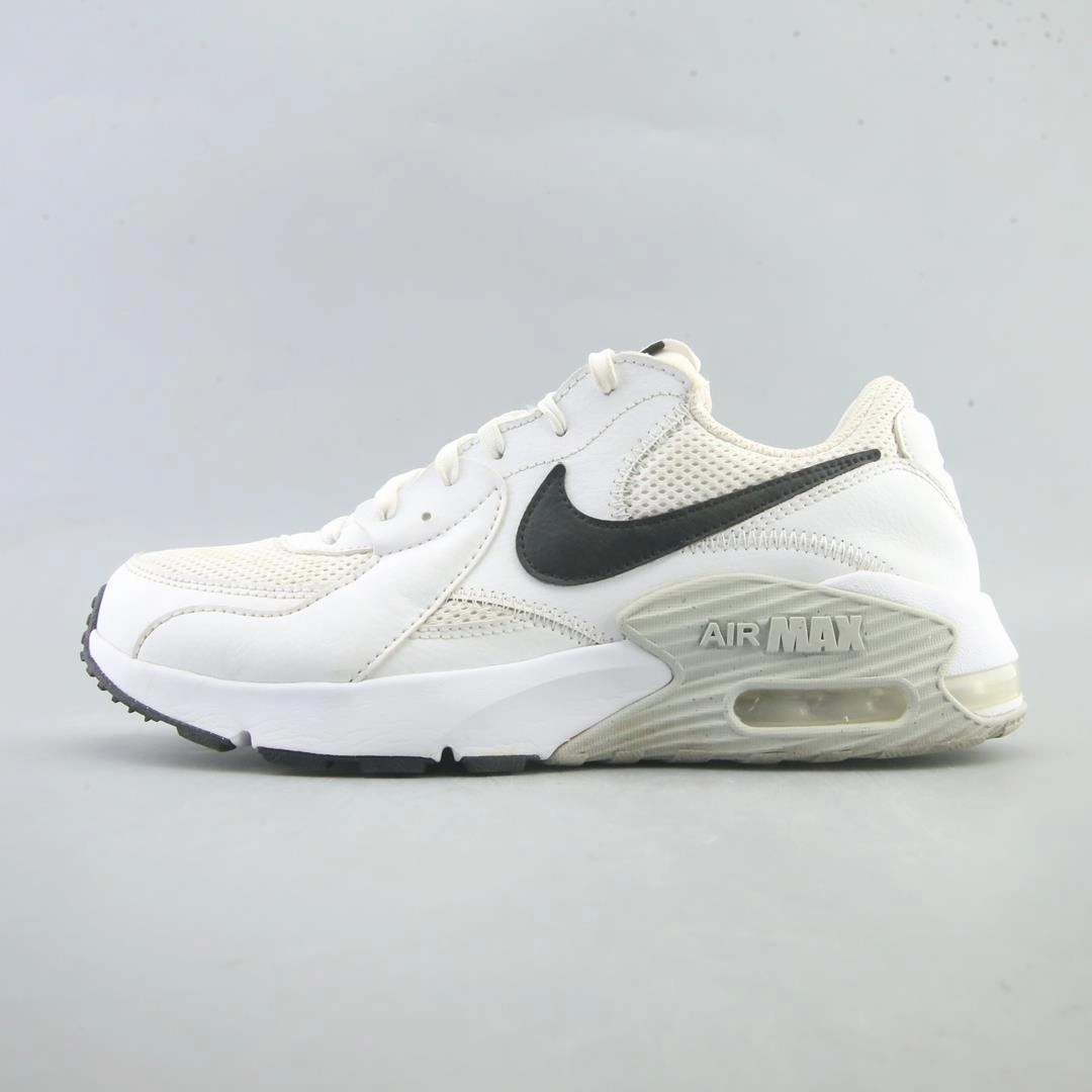 NIKE AIR MAX EXCEE Nike modern athletic shoe designs