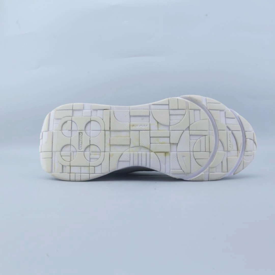 NIKE AIR MAX INTRLK stylish Nike trainer looks