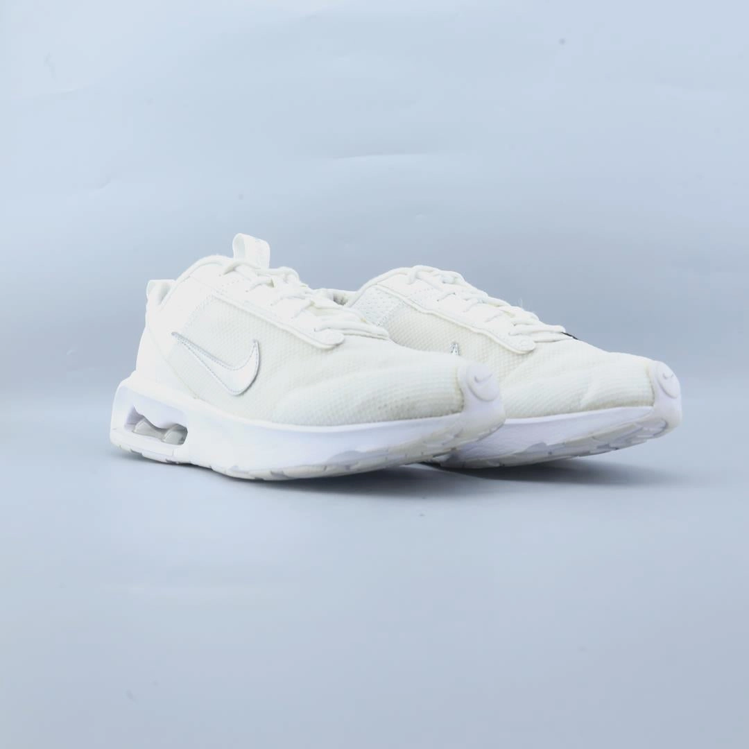 NIKE AIR MAX INTRLK stylish Nike trainer looks