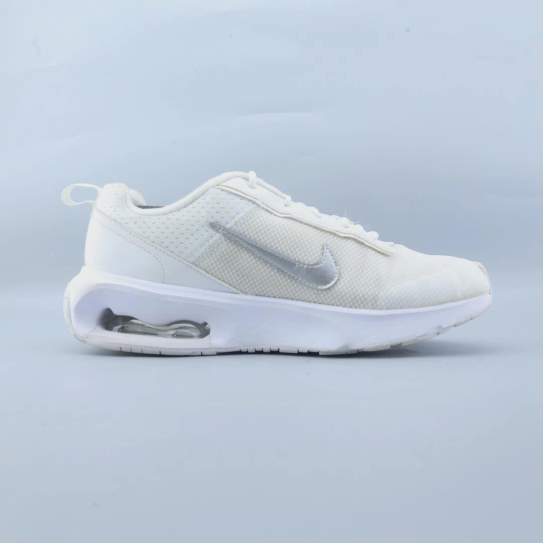 NIKE AIR MAX INTRLK stylish Nike trainer looks
