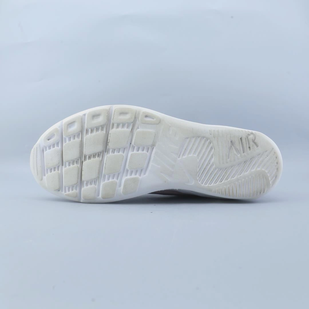 NIKE AIR MAX OKETO stylish Nike trainer looks