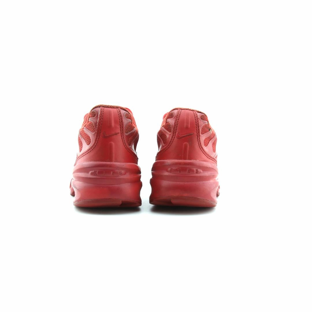 NIKE AIR MAX PLUS stylish Nike trainer looks