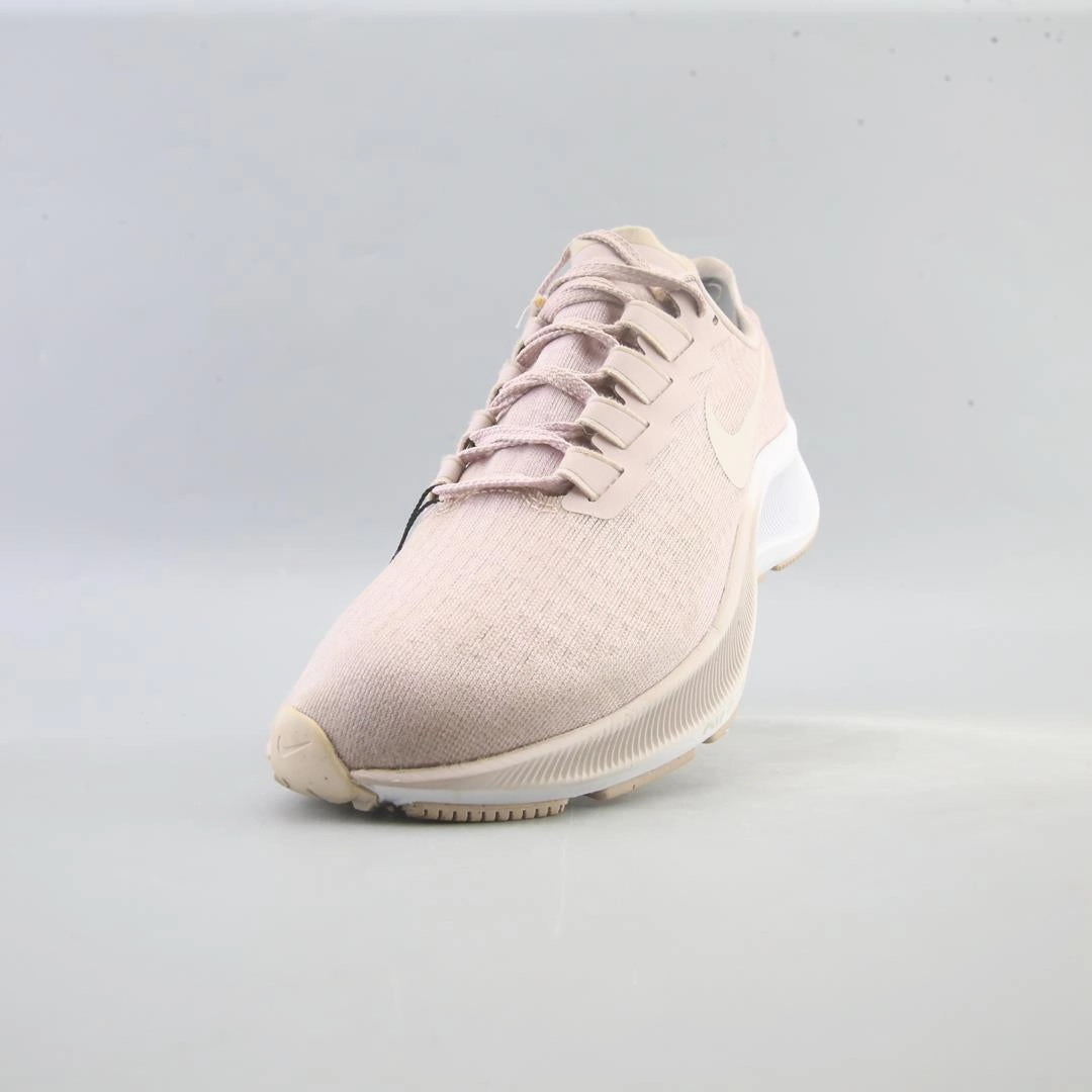NIKE AIR ZOOM PEGASUS 37 stylish Nike trainer looks
