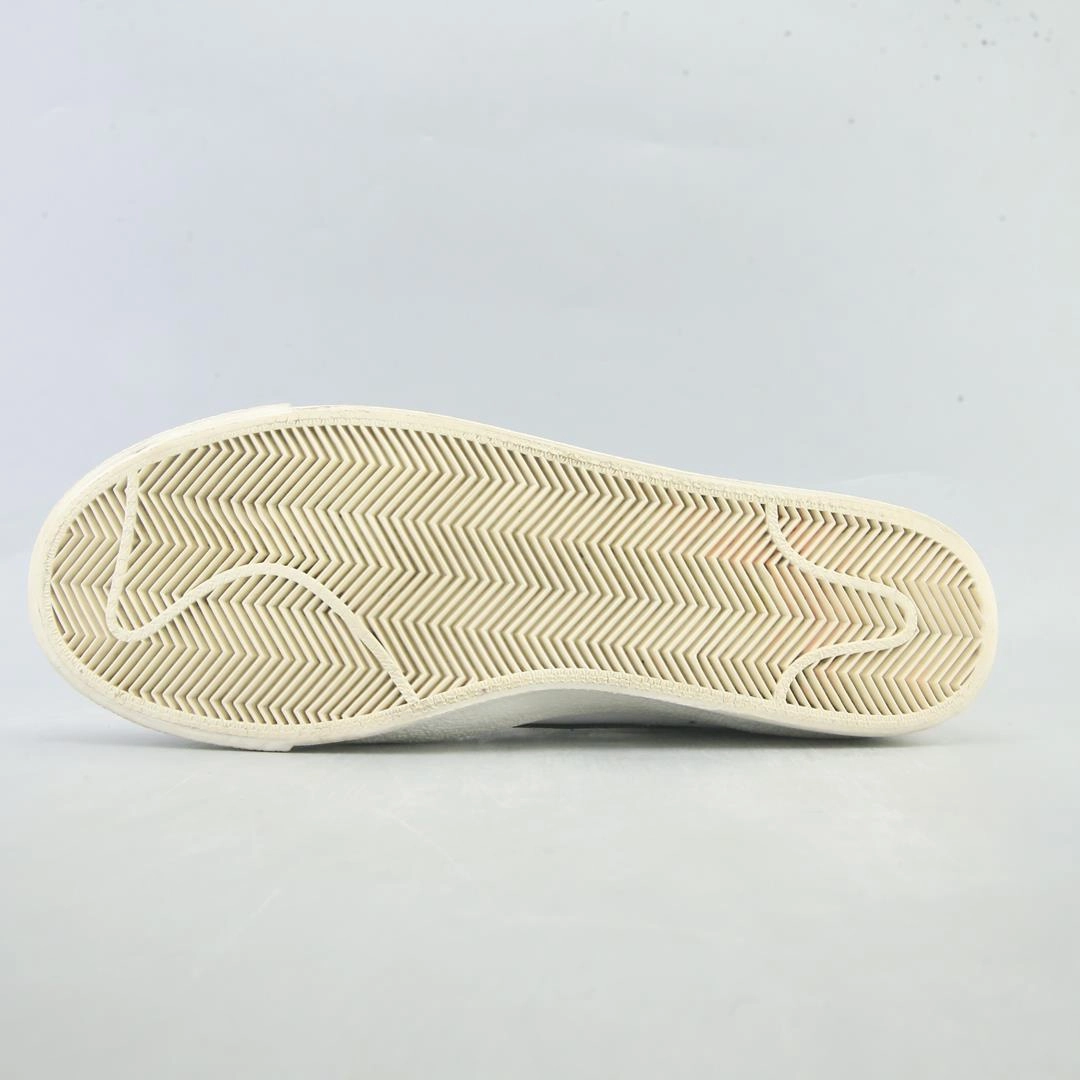 NIKE BLAZER MID '77 Nike casual shoe imagery