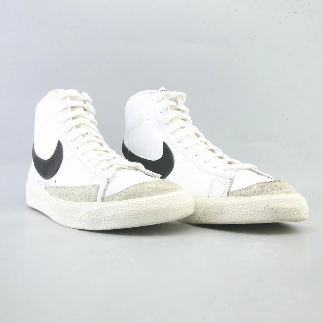 NIKE BLAZER MID '77 Nike casual shoe imagery