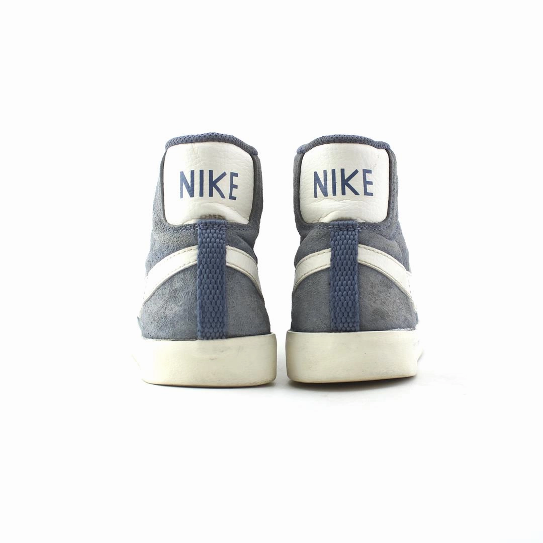 NIKE BLAZER MID VINTAGE SUEDE modern Nike footwear styles