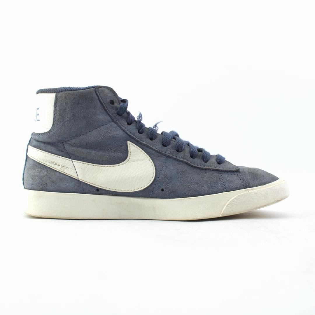 NIKE BLAZER MID VINTAGE SUEDE modern Nike footwear styles
