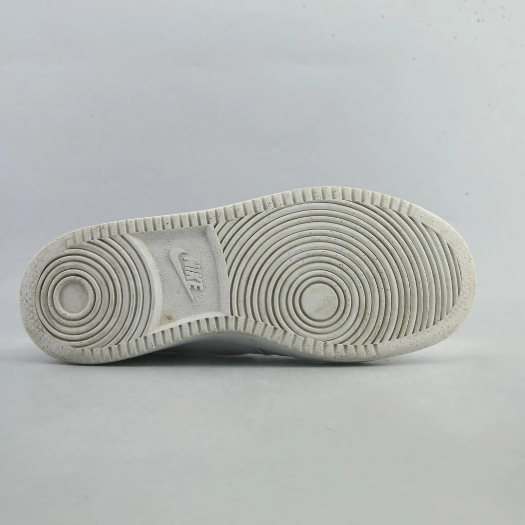 NIKE COURT VISION LOW classic Nike shoe photos